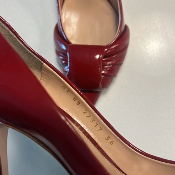 GIANVITO ROSSI 95 gathered glossed-leather pumps - Picture 6 of 14